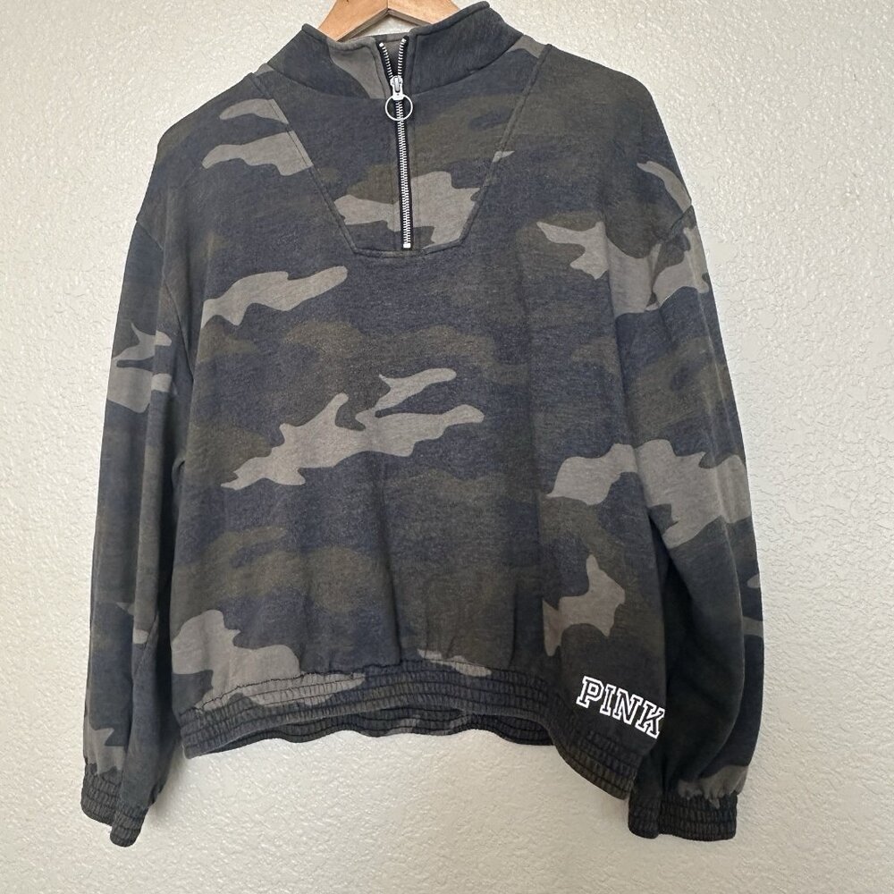 Victoria's Secret PINK Camo Sweatshirt quarter zip medium green‎